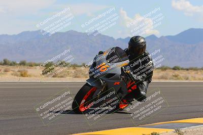 media/Oct-03-2022-Moto Forza (Mon) [[5f077a3730]]/Beginner Group/Session 3 (Turn 15 Inside)/